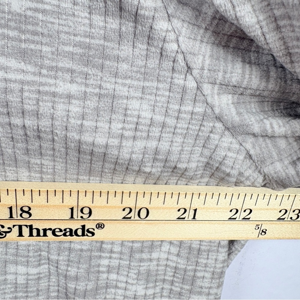 Croft & Barrow Intimates Women’s XL Pajama Top Gray Long Sleeve Lounge Sleepwear - Picture 7 of 9